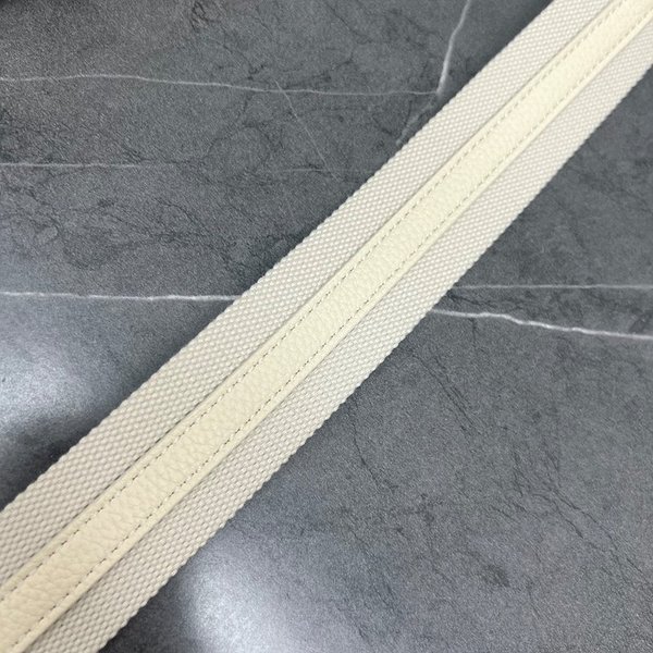 로로피아나 베일 스몰 백 [매장가 490만원대]