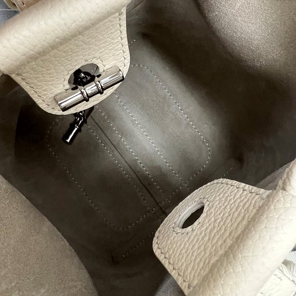 로로피아나 베일 스몰 백 [매장가 490만원대]