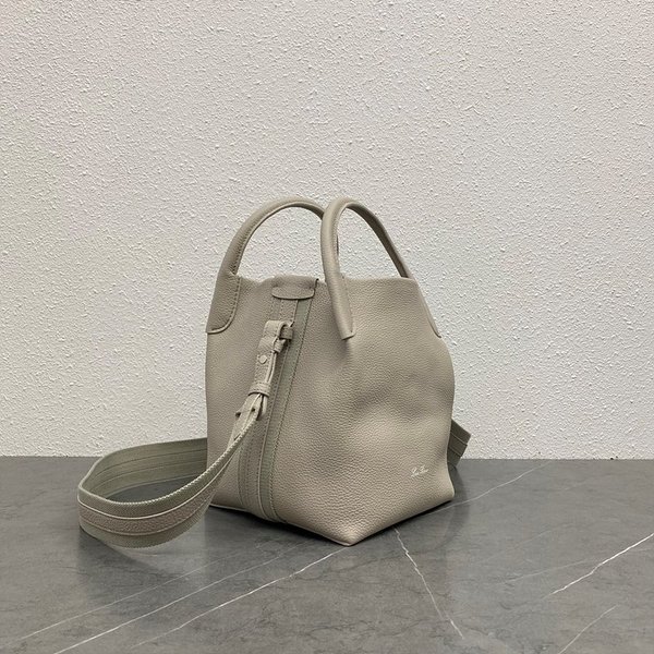 로로피아나 베일 스몰 백 [매장가 490만원대]