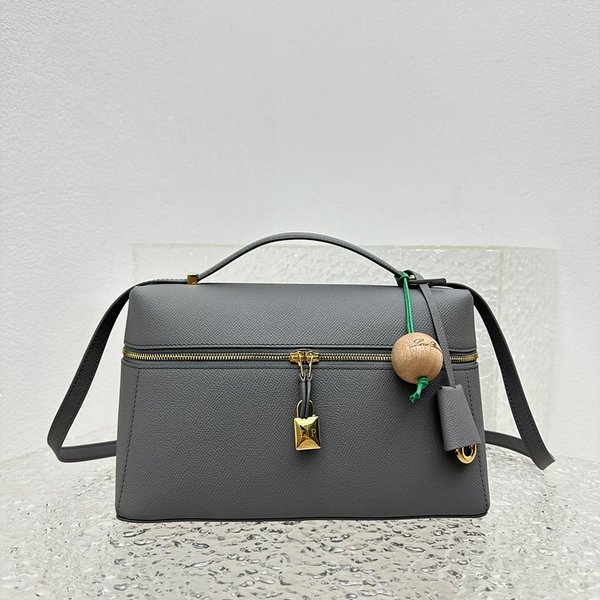 로로피아나 엑스트라 백 텍스처드 카프스킨 카옌 [매장가 520만원대]