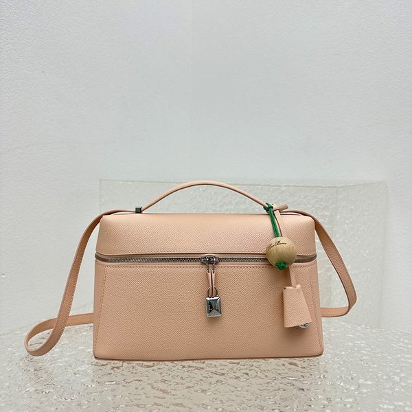 로로피아나 엑스트라 백 텍스처드 카프스킨 버블 검 [매장가 520만원대]