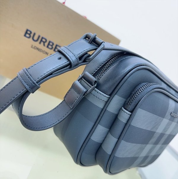 버버리 패디 백 네이비 [매장가 150만원대]