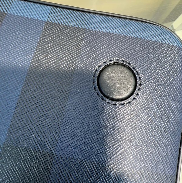 버버리 스몰 알프레드 백 [매장가 210만원대]