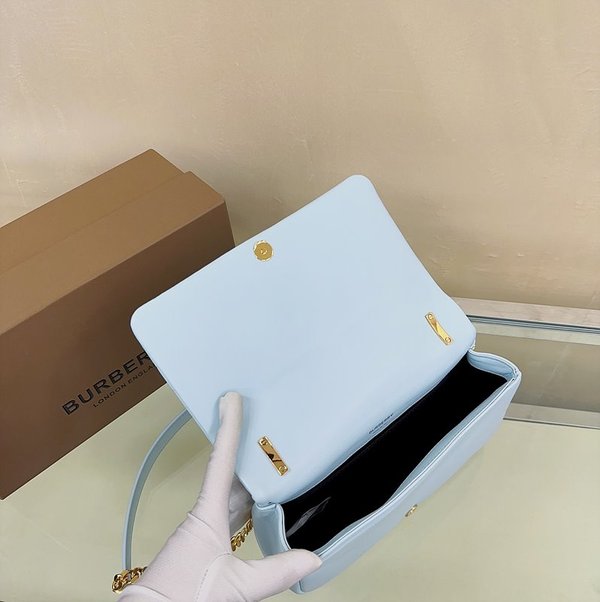 버버리 스몰 롤라 백 화이트 [매장가 290만원대]