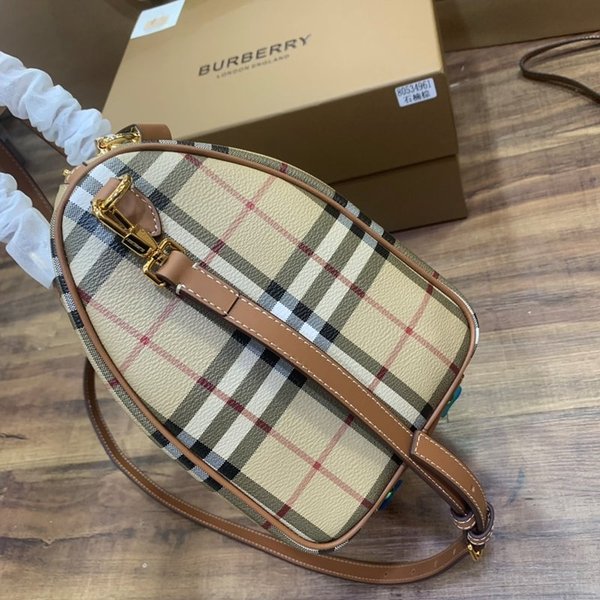 버버리 미디엄 체크 볼링 백 [매장가 220만원대]
