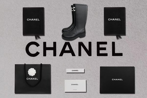 샤넬 CC 로고 하이 레인부츠 [매장가 420만원대]