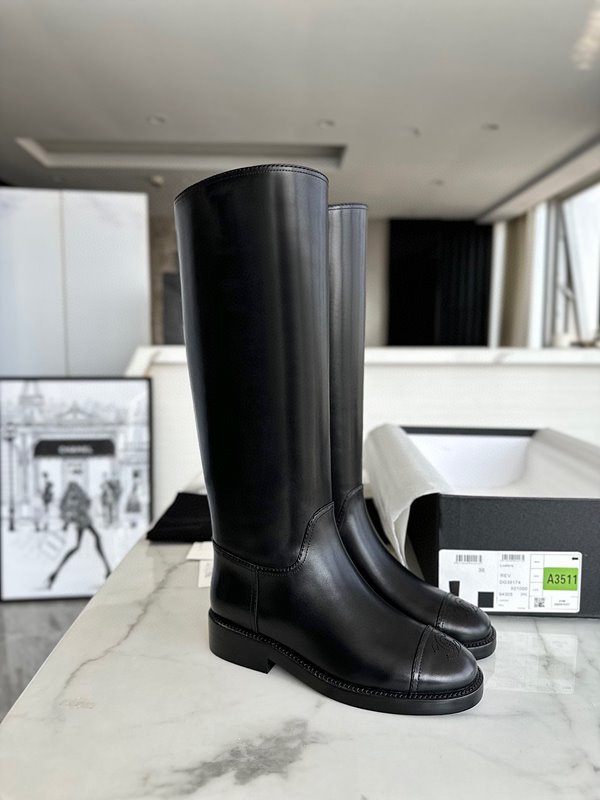 샤넬 카프스킨 하이 부츠 [매장가 300만원대]