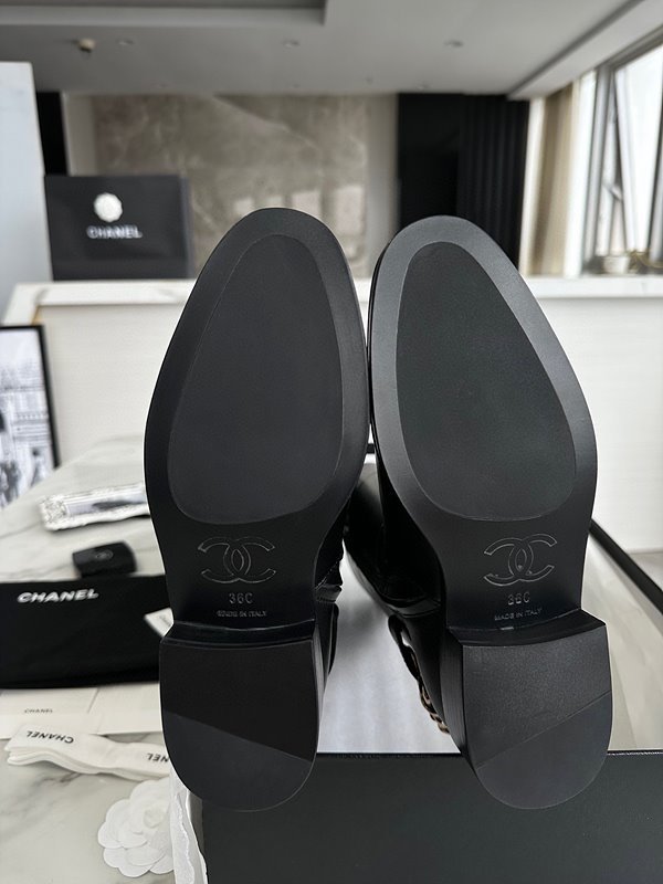 샤넬 하이 부츠 카프스킨 골드메탈 블랙 [매장가 450만원대]