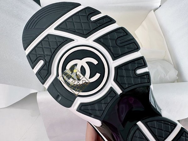 샤넬 프린티드 스웨이드 스니커즈 [매장가 210만원대]