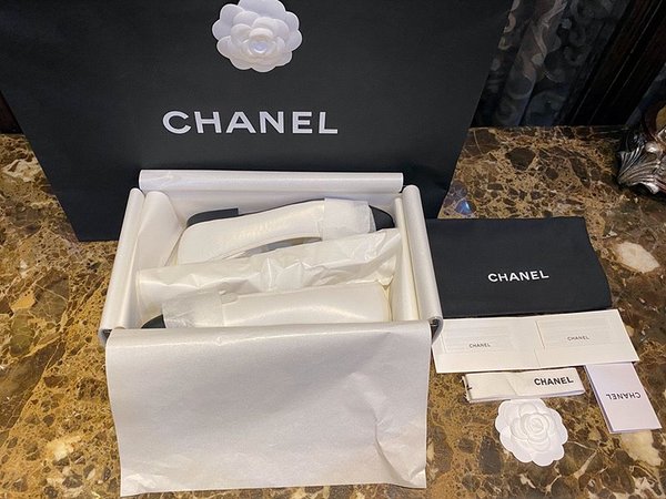 샤넬 화이트 블랙 투톤 리본 플랫 슈즈 [매장가 160만원대]