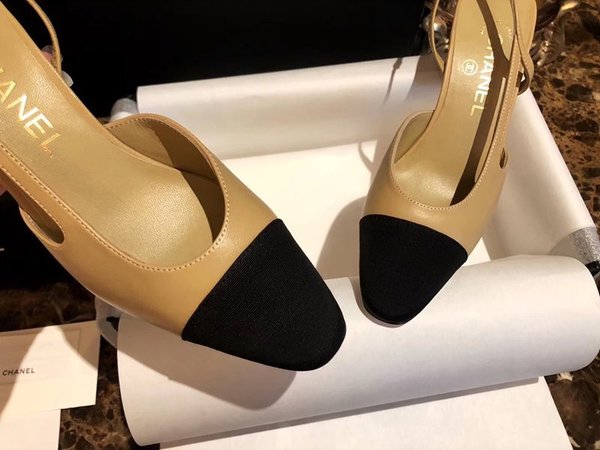 샤넬 투톤 슬링백 미들힐 [매장가 160만원대]