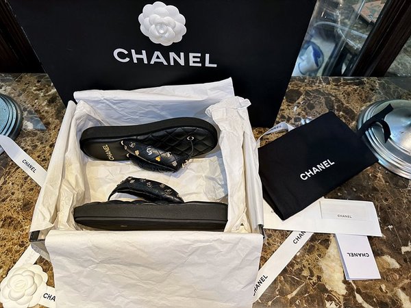 샤넬 cc로고 퀄팅 플립플랍 쪼리 샌들 [매장가 260만원대]