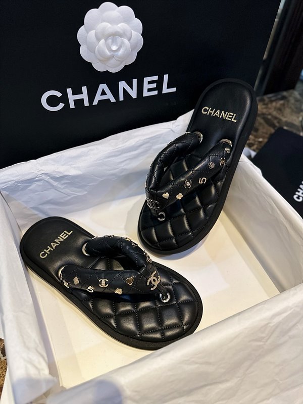 샤넬 cc로고 퀄팅 플립플랍 쪼리 샌들 [매장가 260만원대]