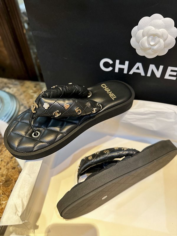 샤넬 cc로고 퀄팅 플립플랍 쪼리 샌들 [매장가 260만원대]