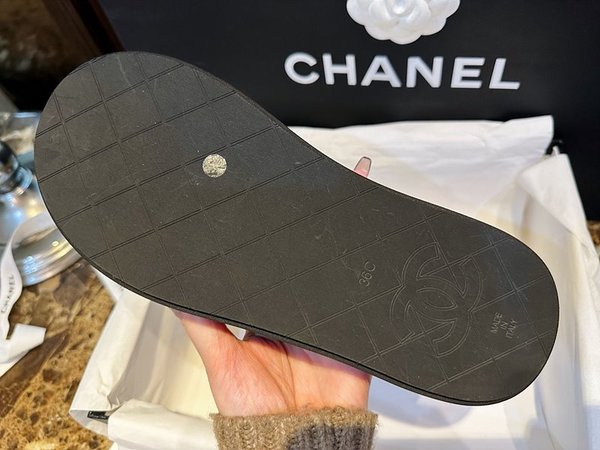 샤넬 cc로고 퀄팅 플립플랍 쪼리 샌들 [매장가 260만원대]