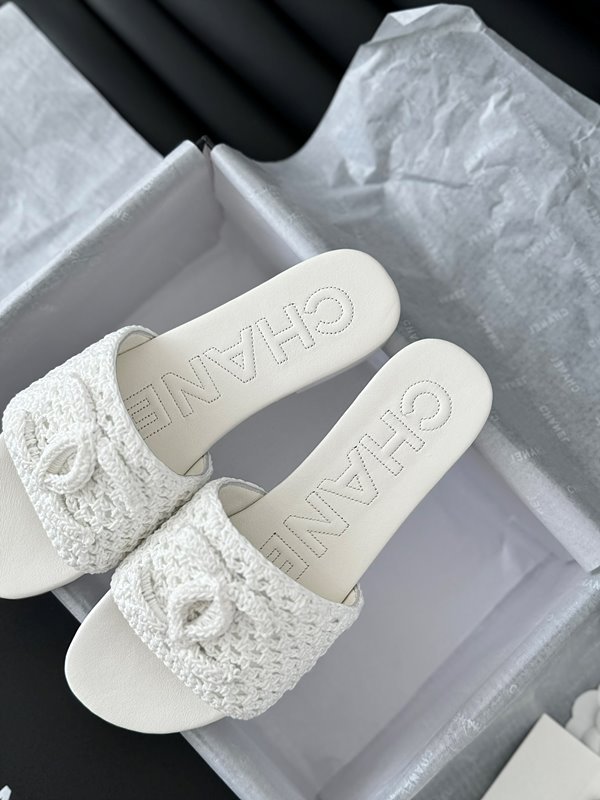 샤넬 코코비치 cc로고 크로셰 뮬 [매장가 230만원대]