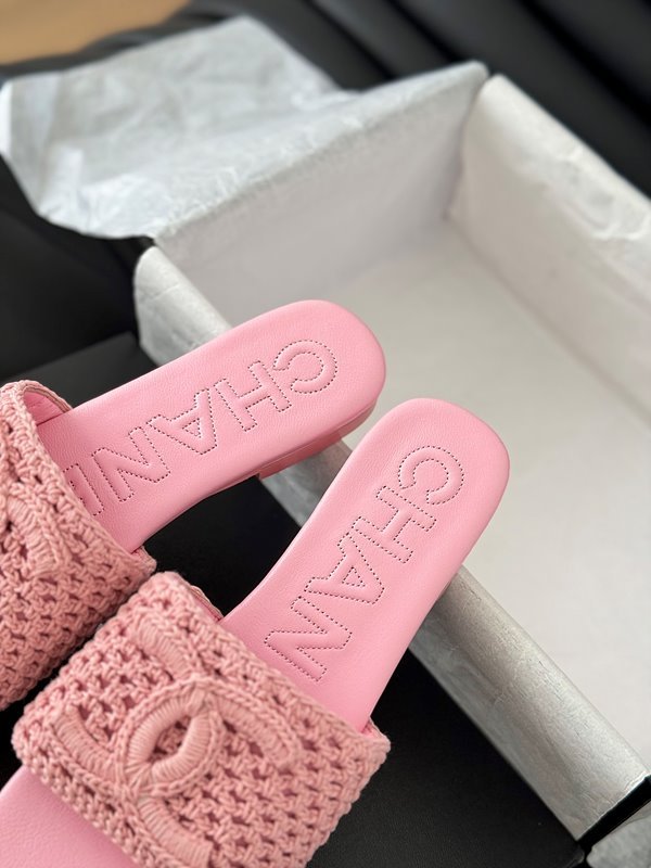 샤넬 코코비치 cc로고 크로셰 뮬 [매장가 230만원대]