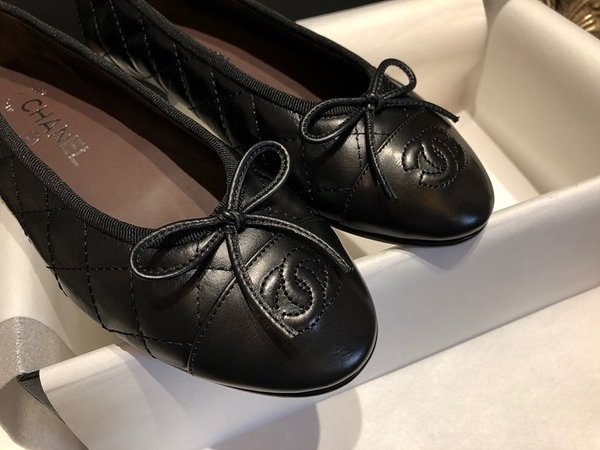 샤넬 발레리나 플랫 슈즈 [매장가 140만원대]
