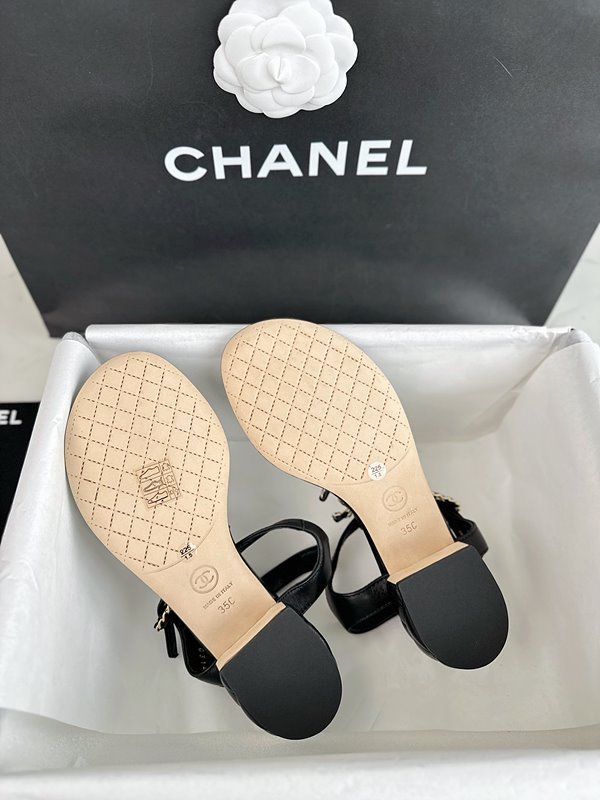 샤넬 클래식 CC로고 체인 스트랩 샌들 [매장가 180만원대]