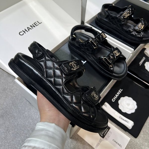 샤넬 CC 로고 벨크로 블랙 샌들 [매장가 233만원대]