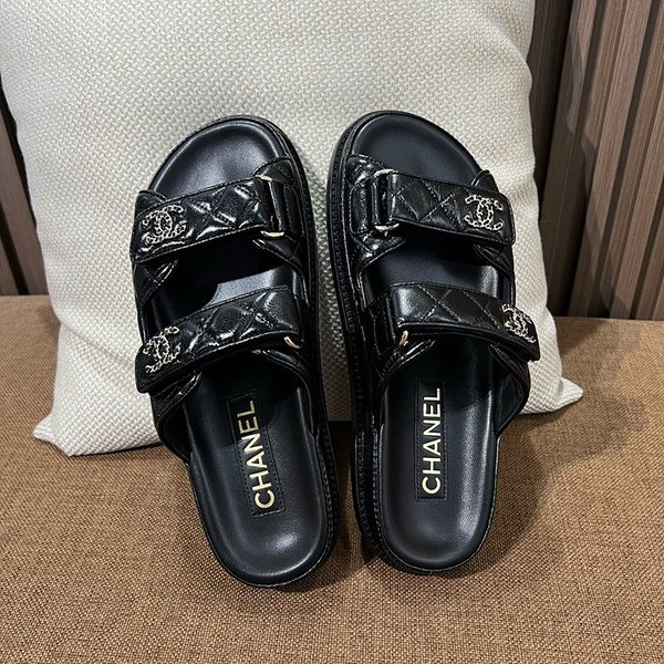샤넬 벨크로 뮬 슬리퍼 CC 로고 블랙 [매장가 233만원대]