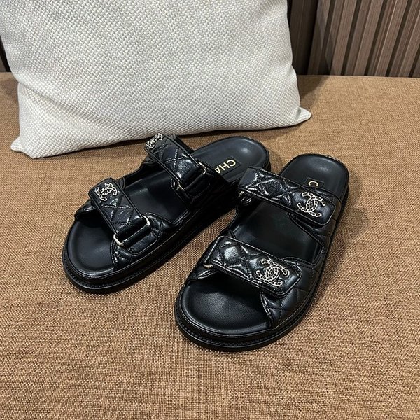 샤넬 벨크로 뮬 슬리퍼 CC 로고 블랙 [매장가 233만원대]