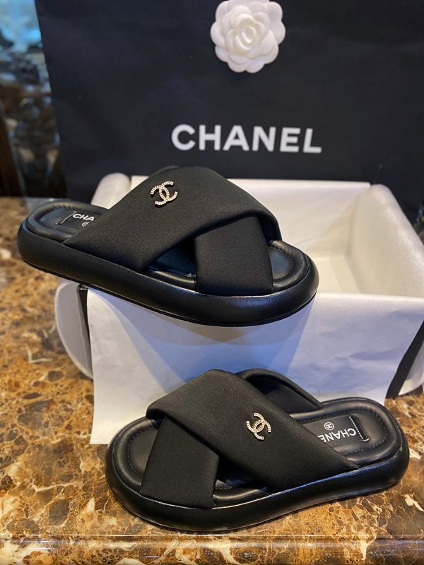 샤넬 크로스 스트랩 슬리퍼 [매장가 200만원대]