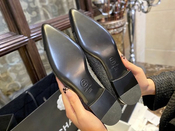 샤넬 체인 플랫 슈즈 [매장가 190만원대]