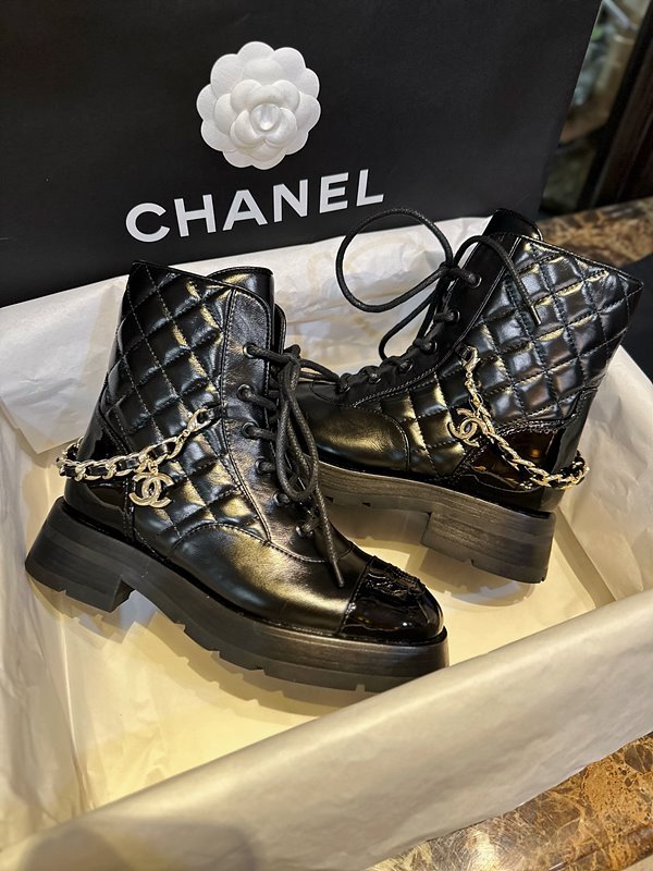 샤넬 샤이니 카프스킨 퀄트 부츠 [매장가 300만원대]