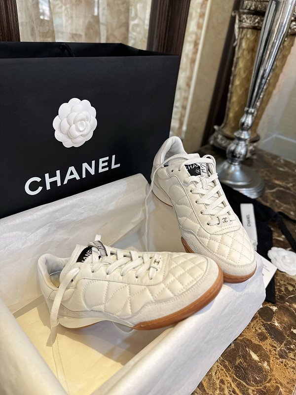 샤넬 벨벳 카프스킨 스니커즈 [매장가 178만원대]