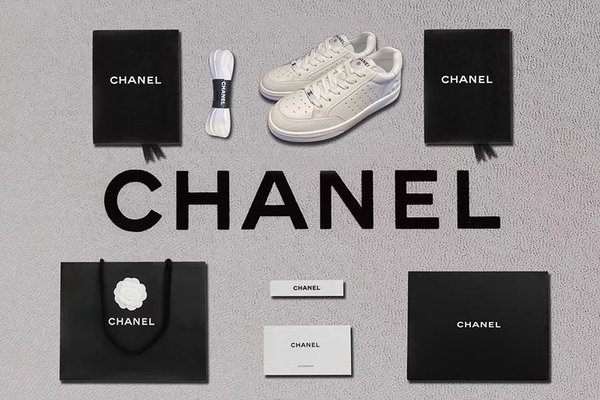 샤넬 백로고 트레이너  스니커즈 [매장가 200만원대]