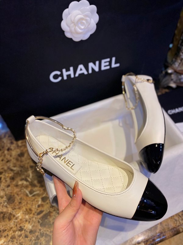 샤넬 발레리나 체인 스트랩 레더 여성 플랫 슈즈 [매장가 200만원대]