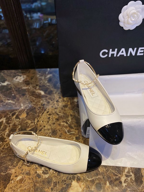 샤넬 발레리나 체인 스트랩 레더 여성 플랫 슈즈 [매장가 200만원대]