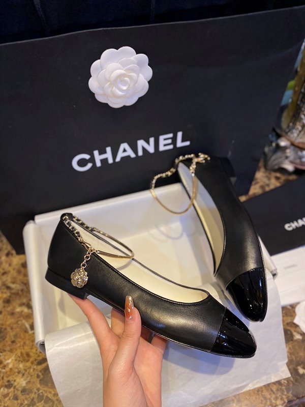 샤넬 발레리나 체인 스트랩 레더 여성 플랫 슈즈 [매장가 200만원대]