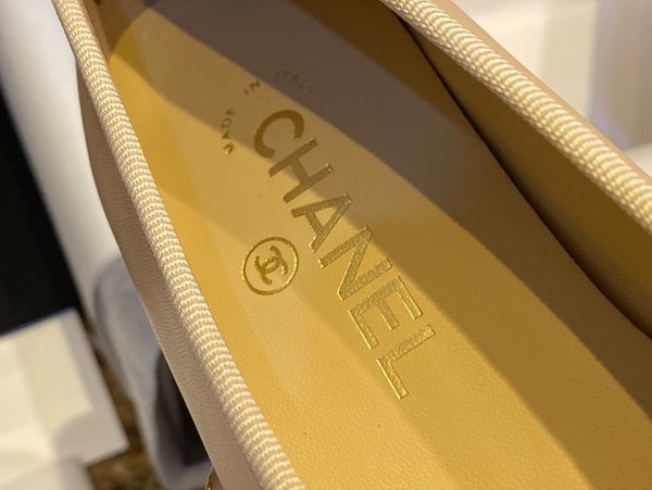 샤넬 베이지&블랙 레더 투톤 레더 플랫 슈즈 [매장가 180만원대]