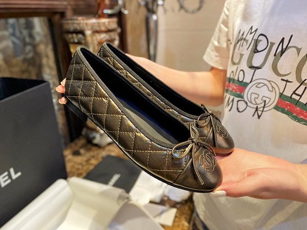 샤넬 cc로고 퀄팅 발레리나 플랫 슈즈 [매장가 160만원대]