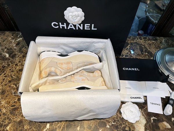 샤넬 CC로고 트위드 스니커즈 [매장가 200만원대]