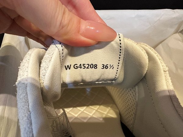 샤넬 CC로고 벨벳 스웨이드 [매장가 180만원대]