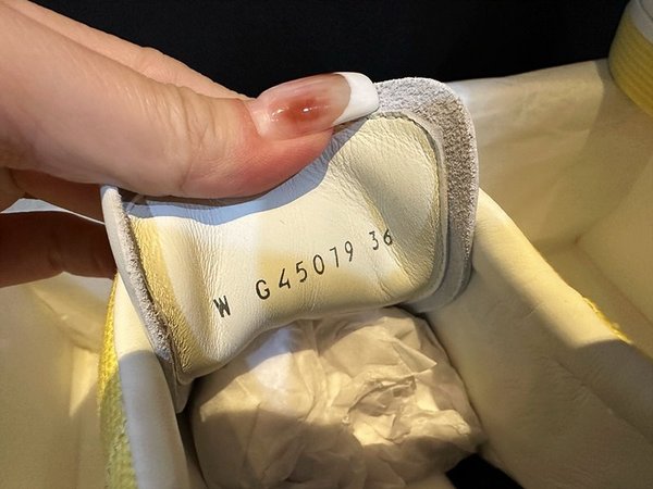 샤넬 24 CC로고 스니커즈 [매장가 173만원대]