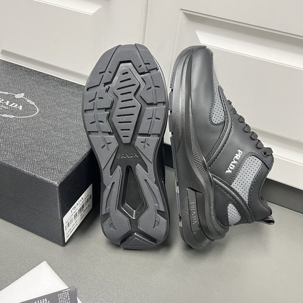 프라다 패브릭 스니커즈 / 블랙 [매장가160만원대]