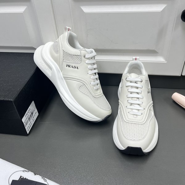 프라다 패브릭 메쉬 스니커즈 / 화이트 [매장가150만원대]