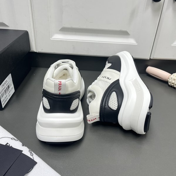 프라다 패브릭 메쉬 스니커즈 / 블랙 [매장가150만원대]