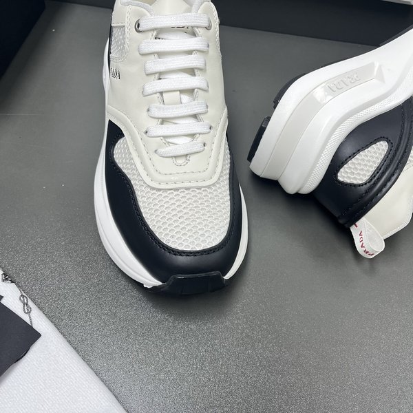 프라다 패브릭 메쉬 스니커즈 / 블랙 [매장가150만원대]