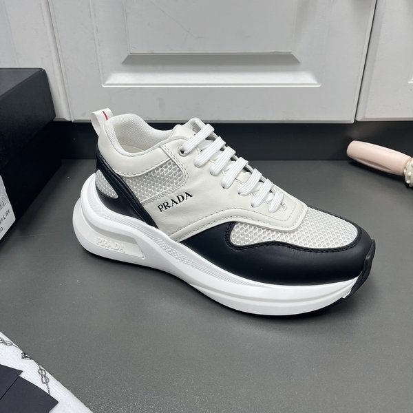 프라다 패브릭 메쉬 스니커즈 / 블랙 [매장가150만원대]