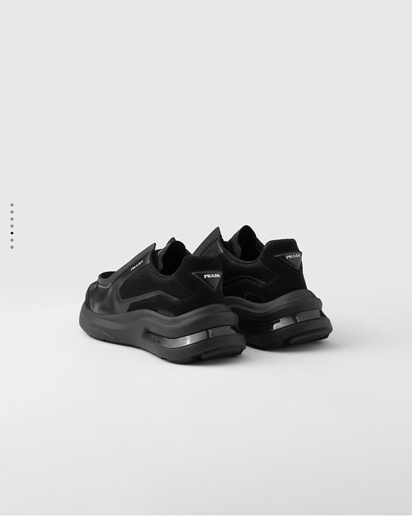 프라다 바이크 패브릭과 스웨이드 소재의 시스템 브러쉬드 가죽 스니커즈 / 블랙 [매장가190만원대]