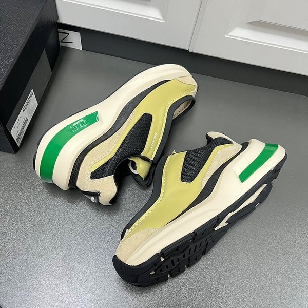 프라다 바이크 패브릭과 스웨이드 소재의 시스템 브러쉬드 가죽 스니커즈 / 바닐라 [매장가190만원대]