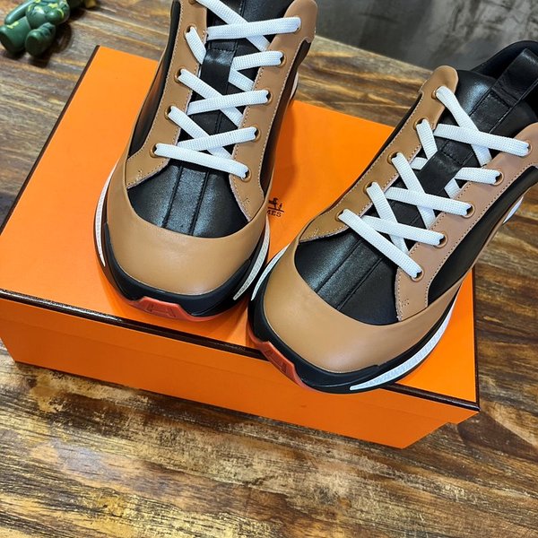 에르메스 휴고 스니커즈 [매장가180만원대]