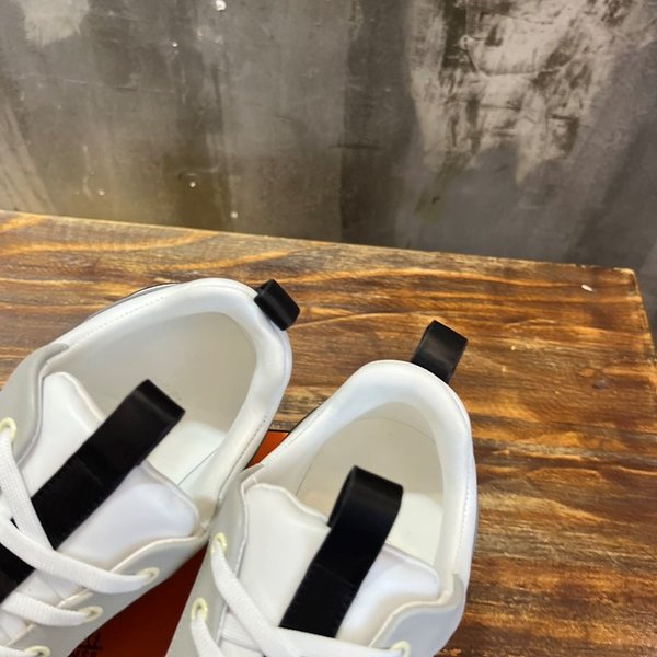 에르메스 휴고 스니커즈 [매장가180만원대]