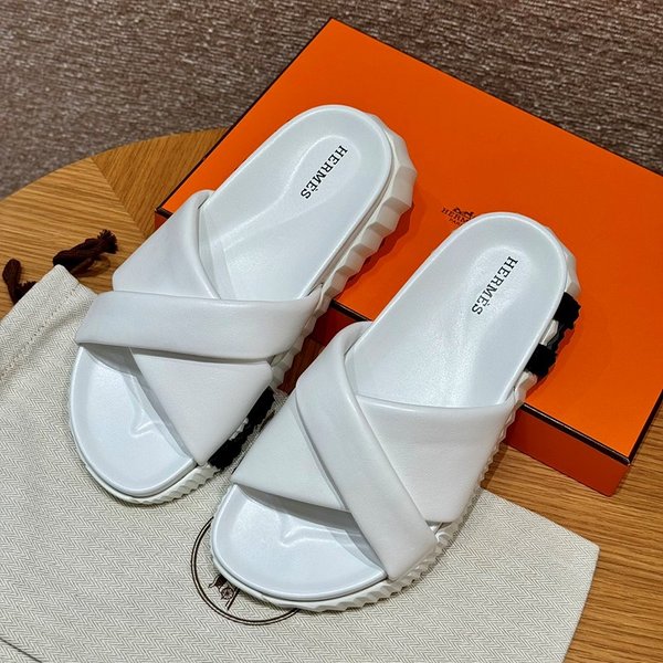 에르메스 인프라 바운싱 샌들 슬리퍼 [ 매장가 100만원대]