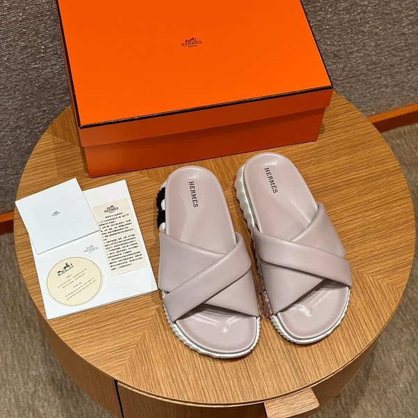 에르메스 인프라 바운싱 샌들 슬리퍼 [ 매장가 100만원대]